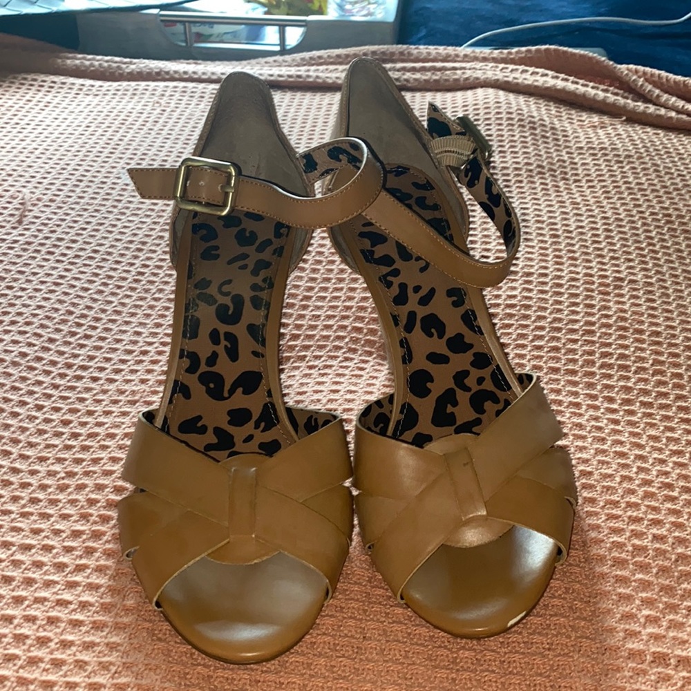 Simple but cute wedges
